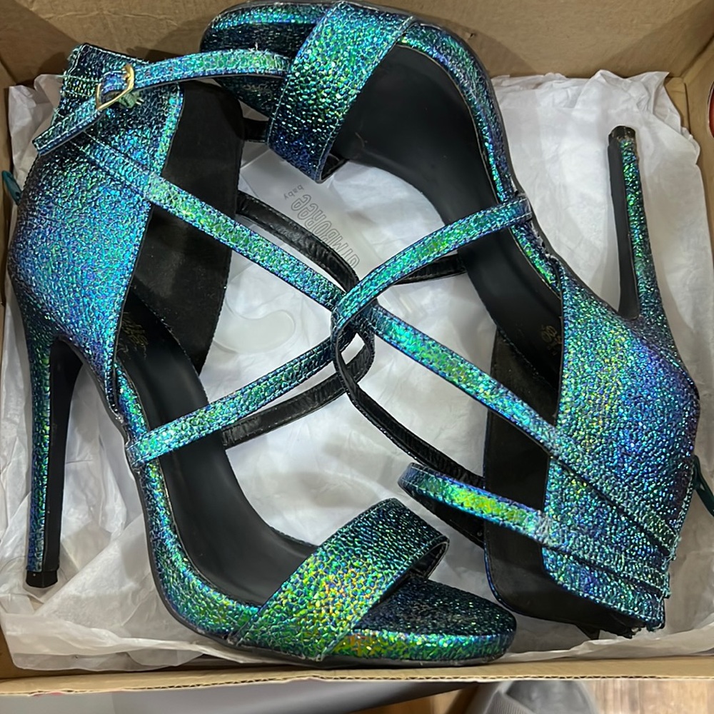 Teal multicolor
